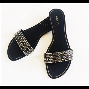 Cadilinna sandals